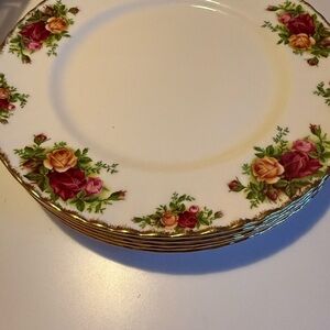 Old country rose royal Albert bone china England plates